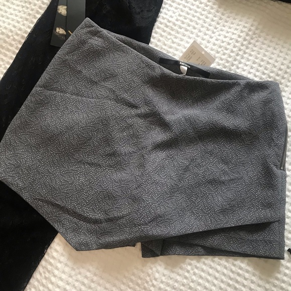 BUNDLE - Picture 2 of 4